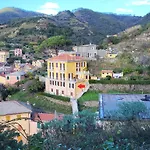 Monterosso In Servano's Villa Monterosso al Mare