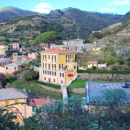 Monterosso In Servano's Villa Monterosso al Mare